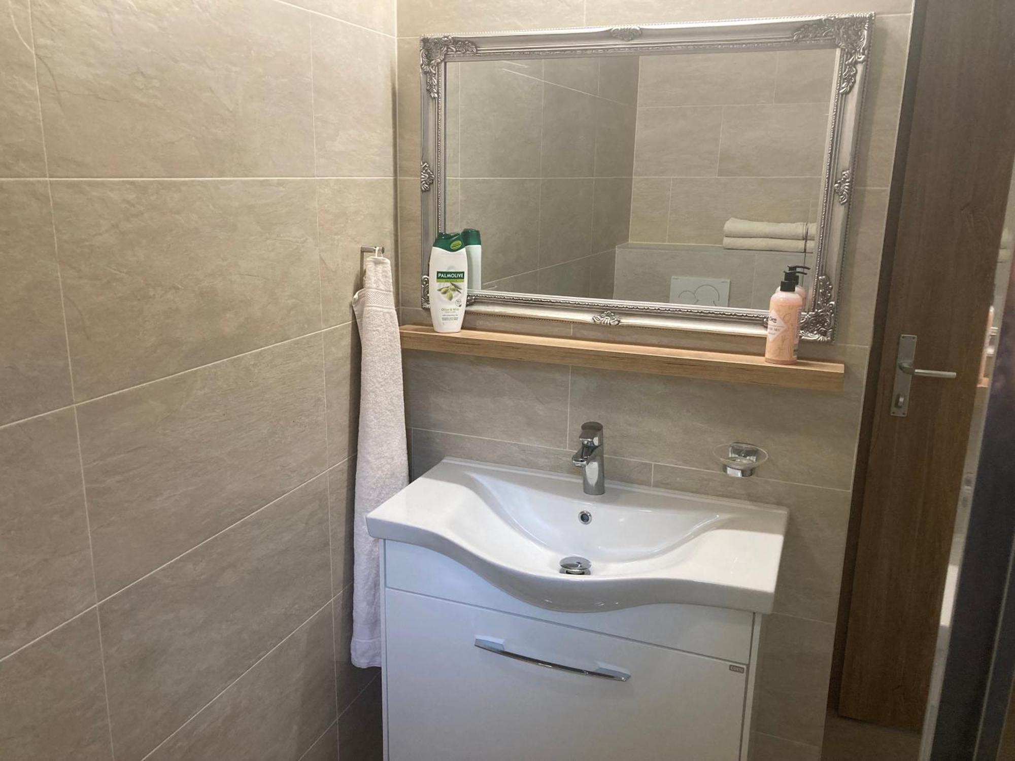 Apartmany I - Kafe Bojnice Ngoại thất bức ảnh
